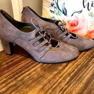1920 style suede lace up pumps